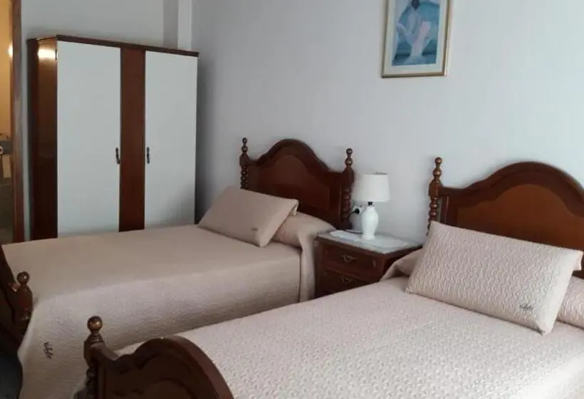 اتاق استاندارد چهار تخته, Albergue Agarimo