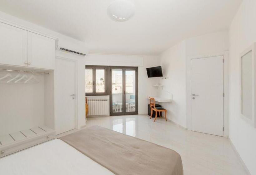 スタンダードルーム, B&b Castello Otranto