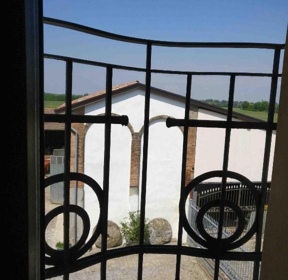 اتاق استاندارد سه نفره, B&b Molinetto