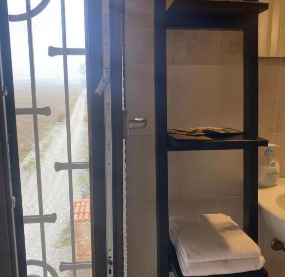اتاق استاندارد سه نفره, B&b Molinetto