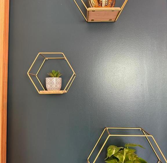 חדר סטנדרט עם מיטת קינג, La Villa D Hélène 2   Chambres D Hôtes Bnb Et Appartements   Cluses