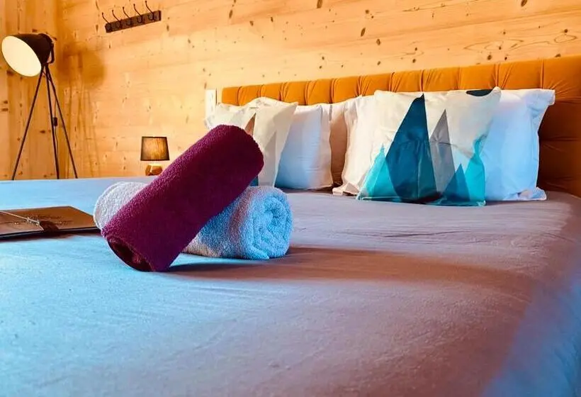 バス共有のスタンダードルーム, La Villa D Hélène 2   Chambres D Hôtes Bnb Et Appartements   Cluses