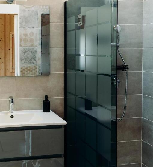 חדר סטנדרט, La Villa D Hélène 2   Chambres D Hôtes Bnb Et Appartements   Cluses