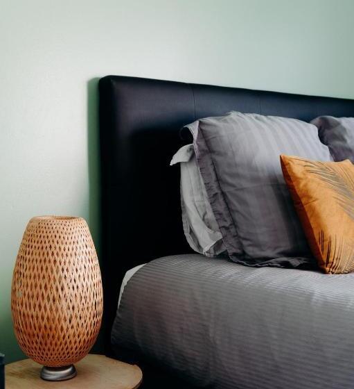 חדר סטנדרט עם מיטת קינג, La Villa D Hélène 2   Chambres D Hôtes Bnb Et Appartements   Cluses