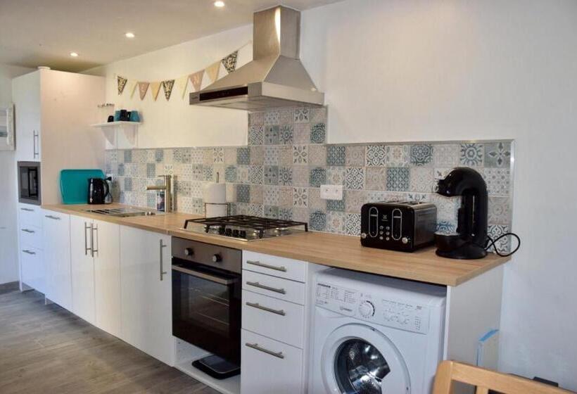 2间卧室的房子, Libellule