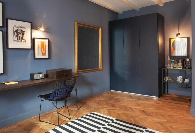 اتاق لوکس, Suite No 7