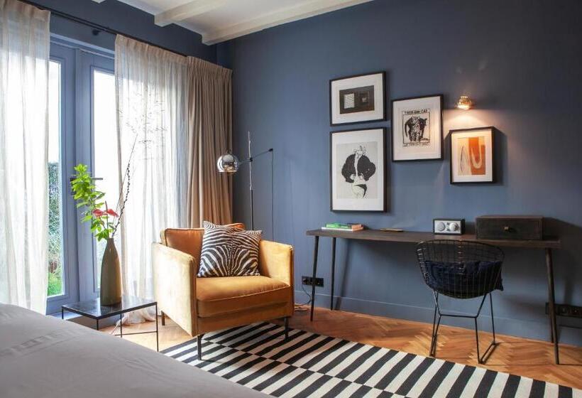 اتاق لوکس, Suite No 7