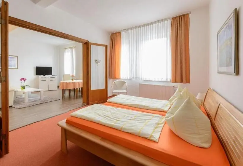Quarto Economy, Weltrich
