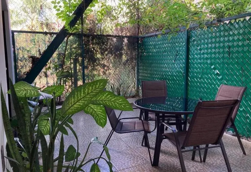 テラス付き１ベッドルームアパートメント, Palmas De Chahue