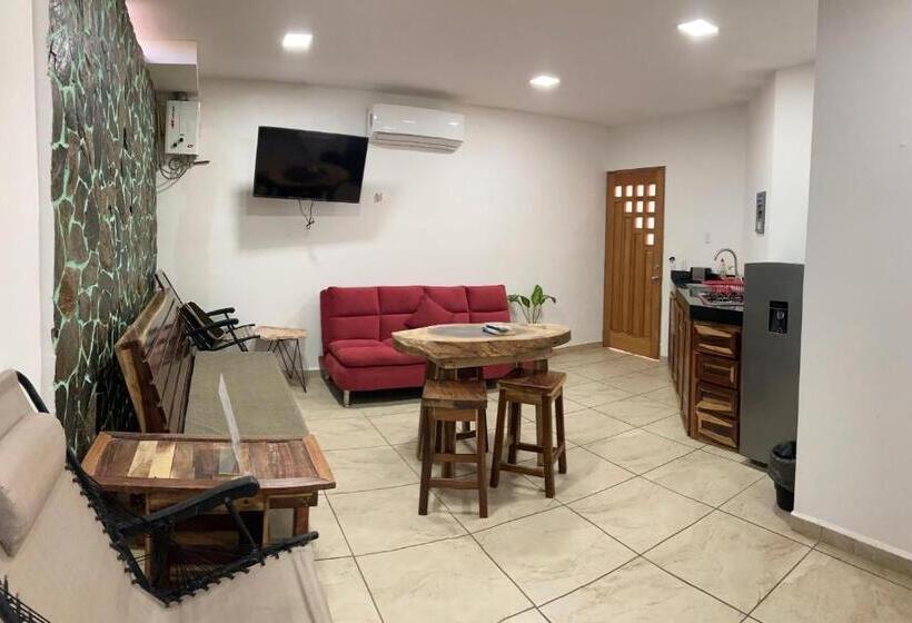 스탠다드 스튜디오, Palmas De Chahue