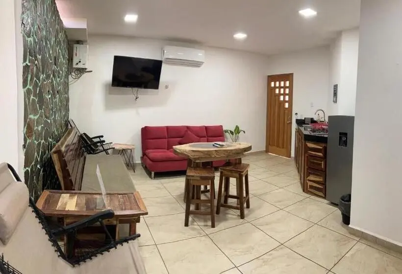 スタンダードスタジオ, Palmas De Chahue