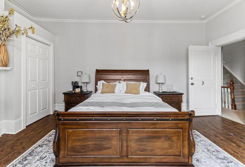 Номер Deluxe, Mckay Manor On Duckworth