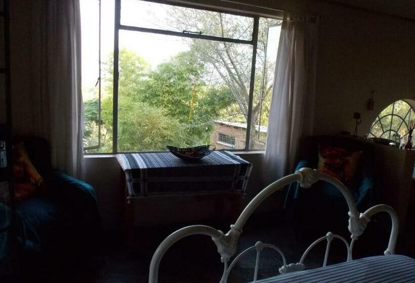 חדר סטנדרט עם מרפסת, Leopard Tree Retreat