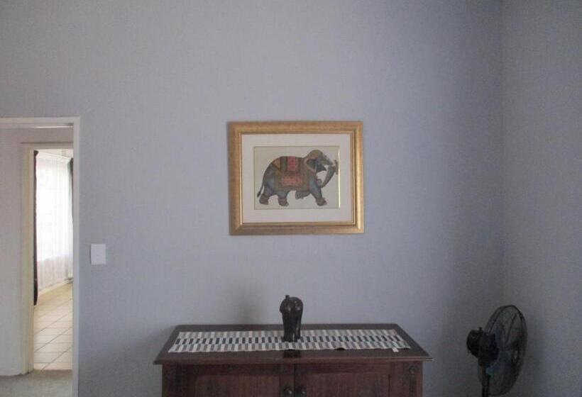 דירת חדר בקומת קרקע, Leopard Tree Retreat