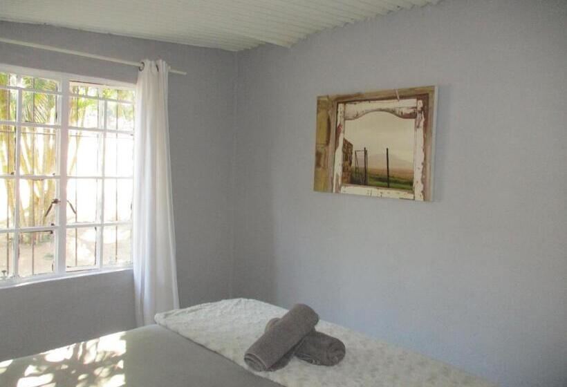 בקתת חדר, Leopard Tree Retreat