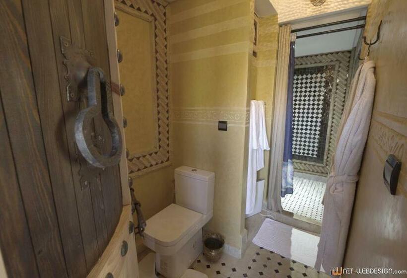 デラックスの4人部屋, Dar Rihana Dadès