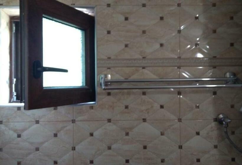 オーシャンビューファミリールーム, Hemingway Rooms In Happy Beach