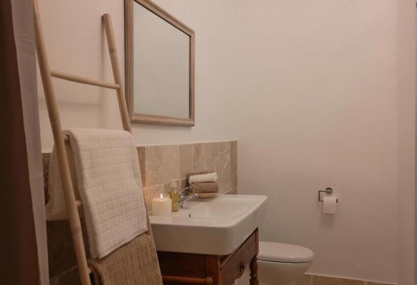 חדר סטנדרט נוף לבריכה, Maison De Maître Elegia