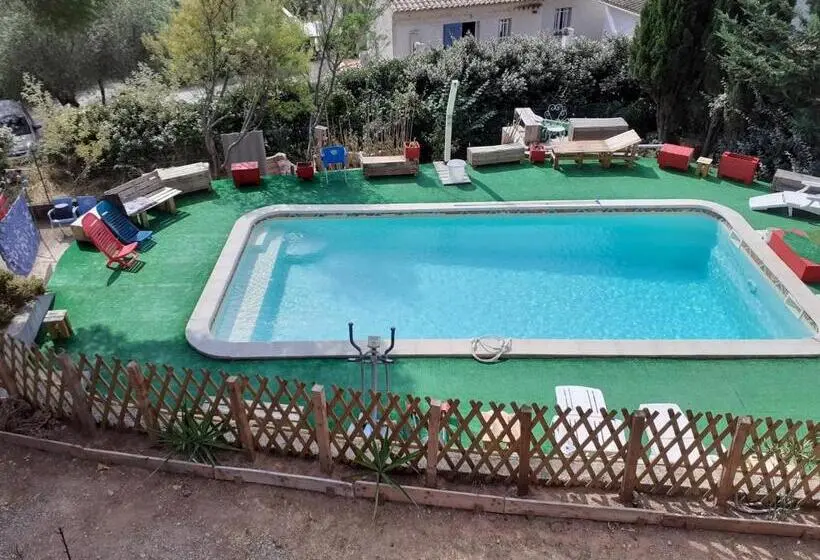 Deluxe Værelse, Palayson