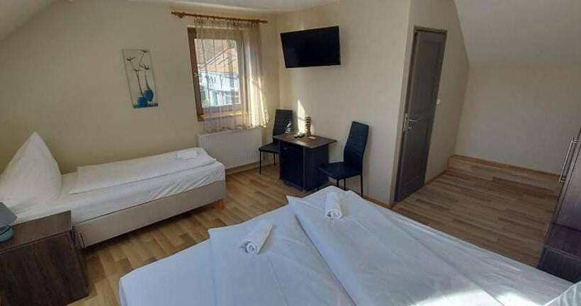 デラックスルーム, Sörpatika Vendégház