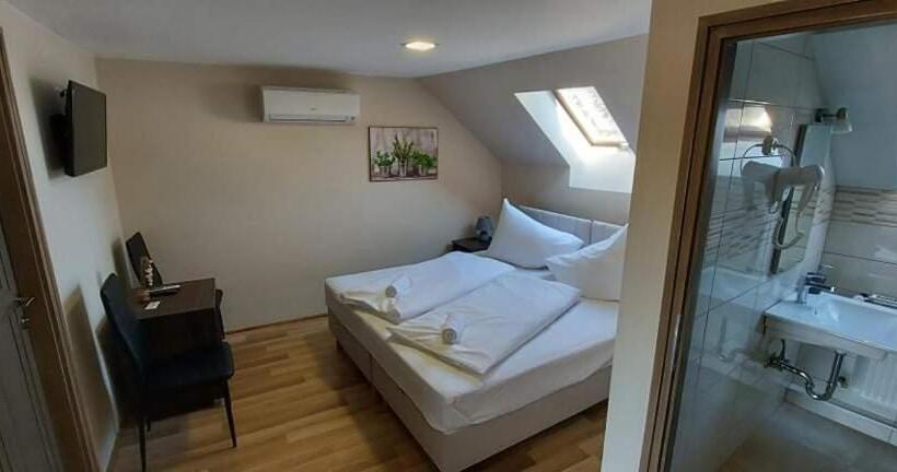 デラックスルーム, Sörpatika Vendégház