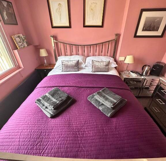 חדר סטנדרט, Green Dragon Ludlow