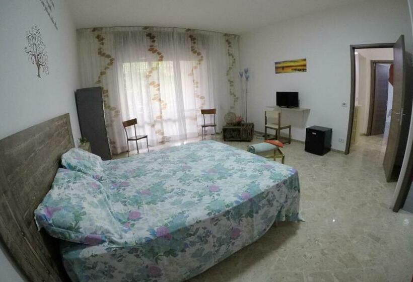 חדר דלוקס לארבעה, Magnolia