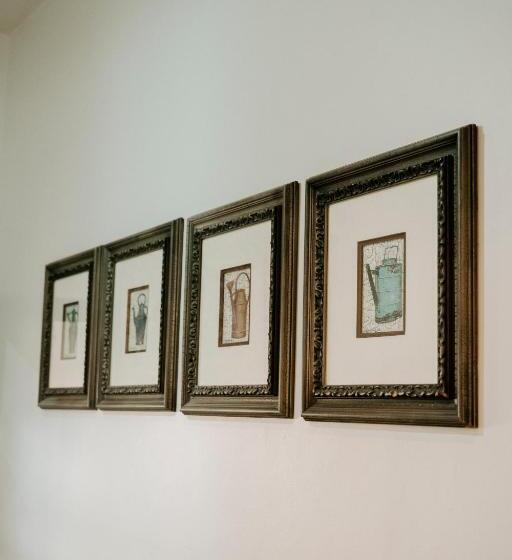 家庭间, Thyme Out Weltevreden Farm