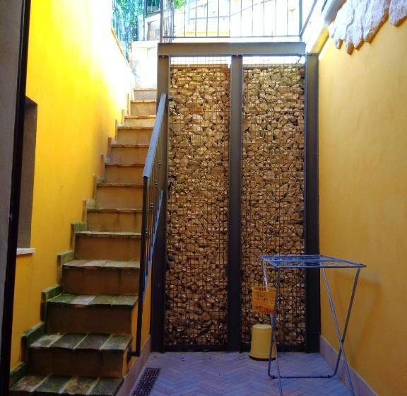 חדר לארבעה סטנדרטי עם נוף לגינה, La Piana Affittacamere