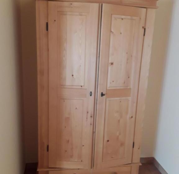 经济房, Mediterraneo