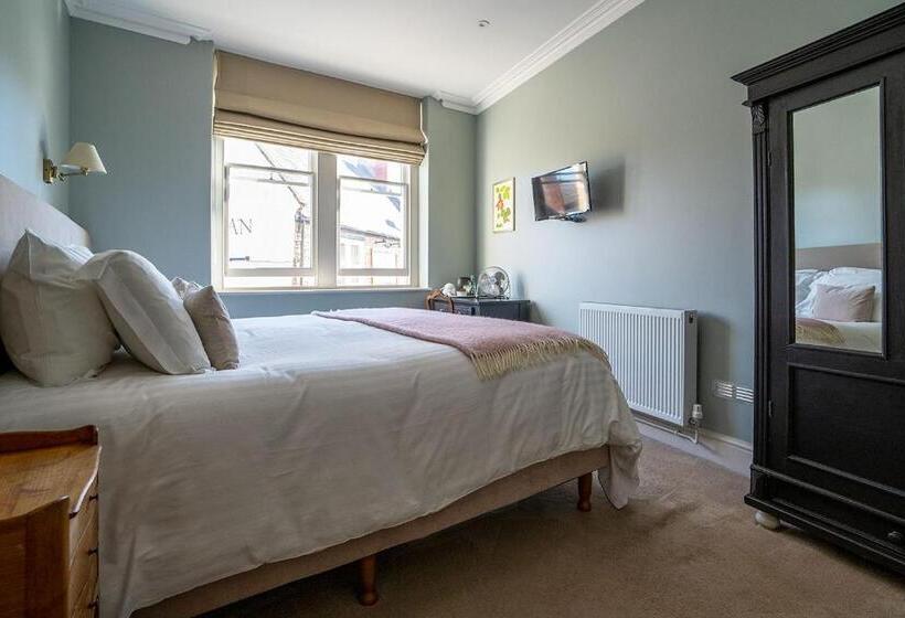 חדר סטנדרט עם מיטת קינג, Bistro Lotte