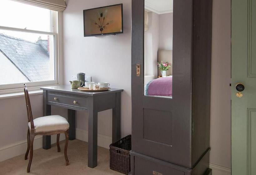 סוויטה משפחתית, Bistro Lotte