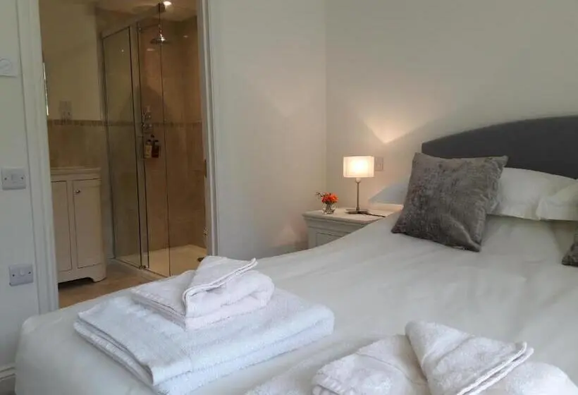 デラックスルーム, Clock House B&b