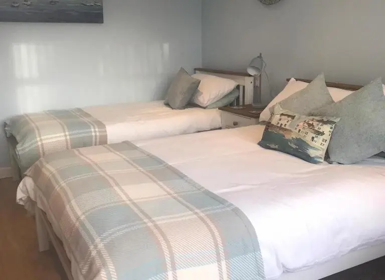 Family Room, Coast 77 B&b