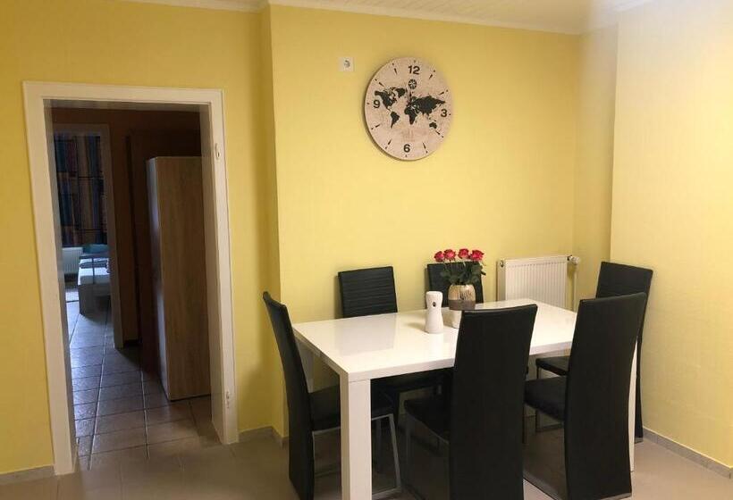 低层单卧公寓, Gästezimmer Siminciuc