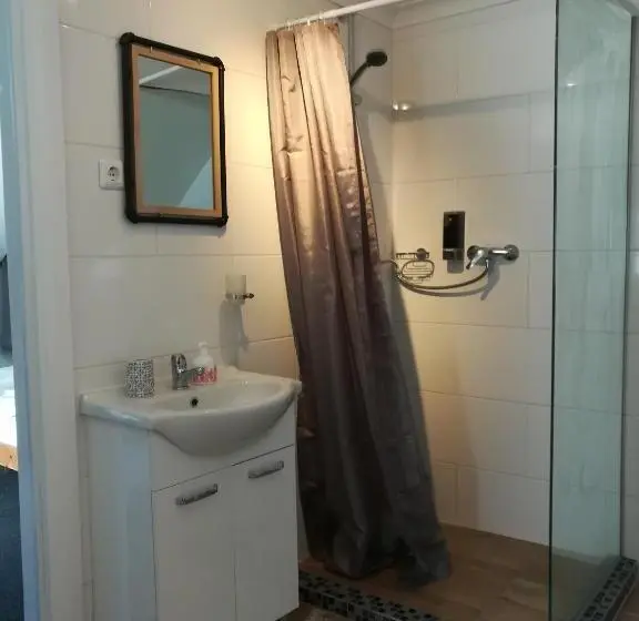 Deluxe-huone, Royal Guest House Ii