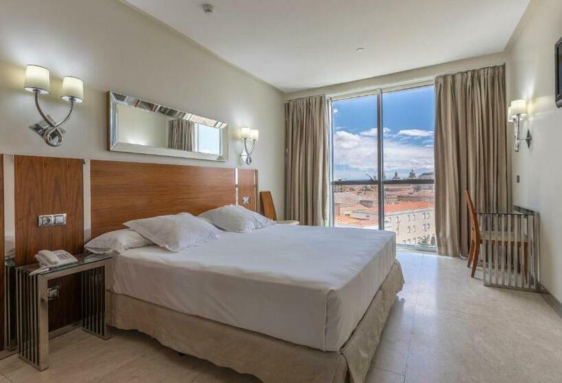 اتاق استاندارد با چشم‌انداز شهر, Gran Hotel Corona Sol