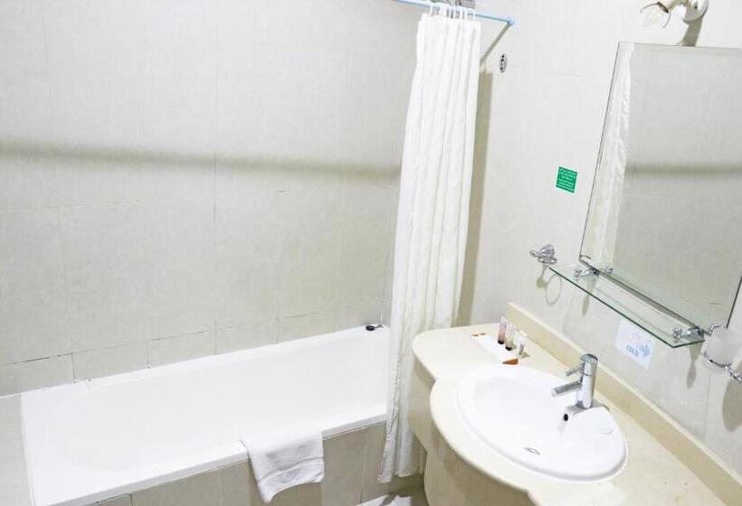 اتاق سوپریور, Chairmen