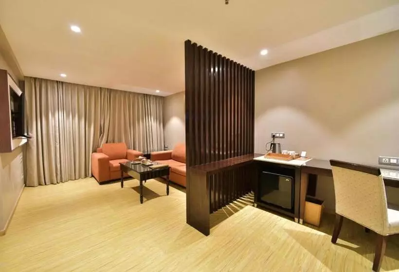 Sviitti, Citadel Sarovar Portico Bengaluru