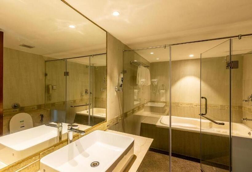 سوییت, Citadel Sarovar Portico Bengaluru