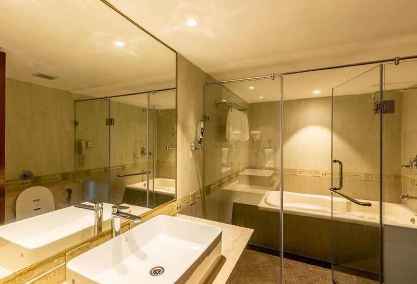 سوییت, Citadel Sarovar Portico Bengaluru