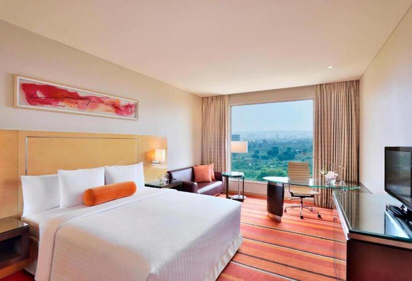 غرفة ديلوكس سرير كينج, Courtyard By Marriott Pune Hinjewadi