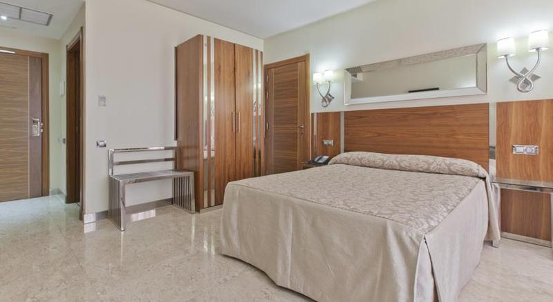 اتاق استاندارد, Gran Hotel Corona Sol