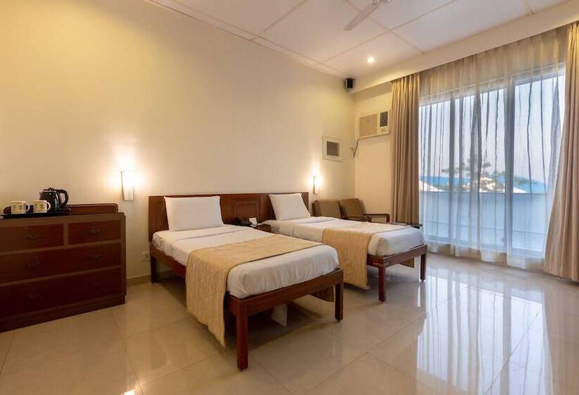 غرفة ديلوكس ذات إطلالة, Grand Hotel Mumbai Ballard Estate, Fort