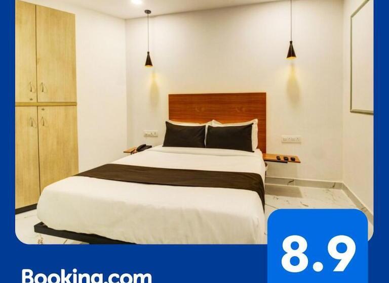 Quarto Triplo Clássico, Collection O Rcc Hotel Banjara Hills