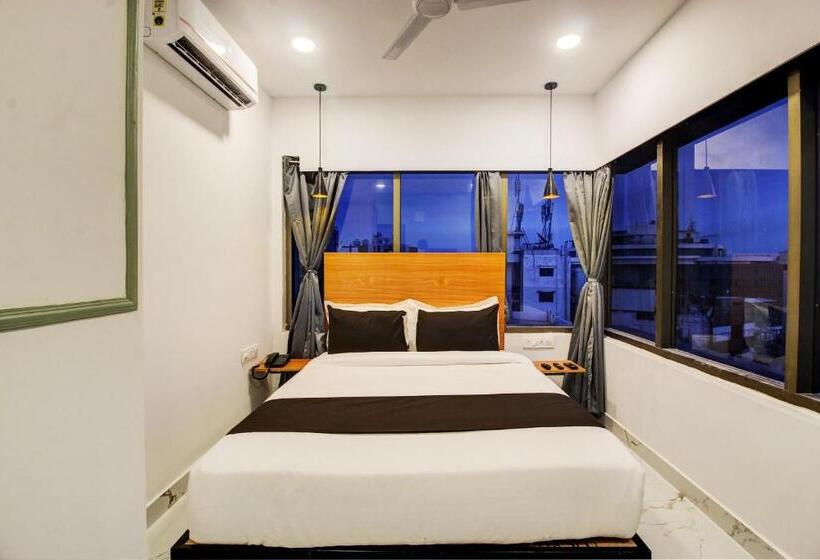 Quarto Triplo Clássico, Collection O Rcc Hotel Banjara Hills