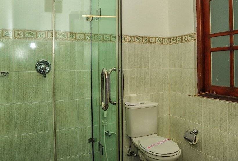 Deluxe Zimmer, Senani