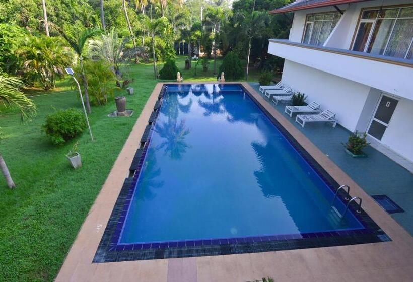 غرفة ديلوكس ثلاثية, Siyanco Holiday Resort