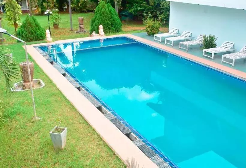 Perhesviitti, Siyanco Holiday Resort