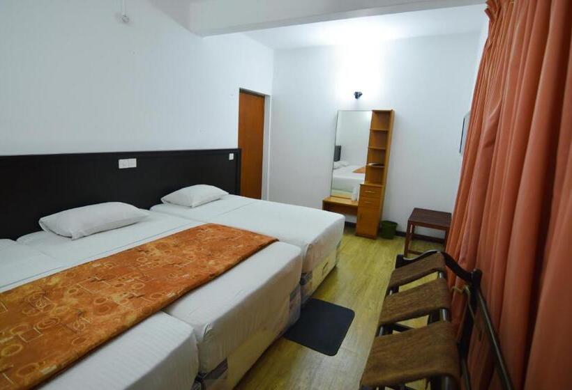 غرفة قياسية ثلاثية, Siyanco Holiday Resort